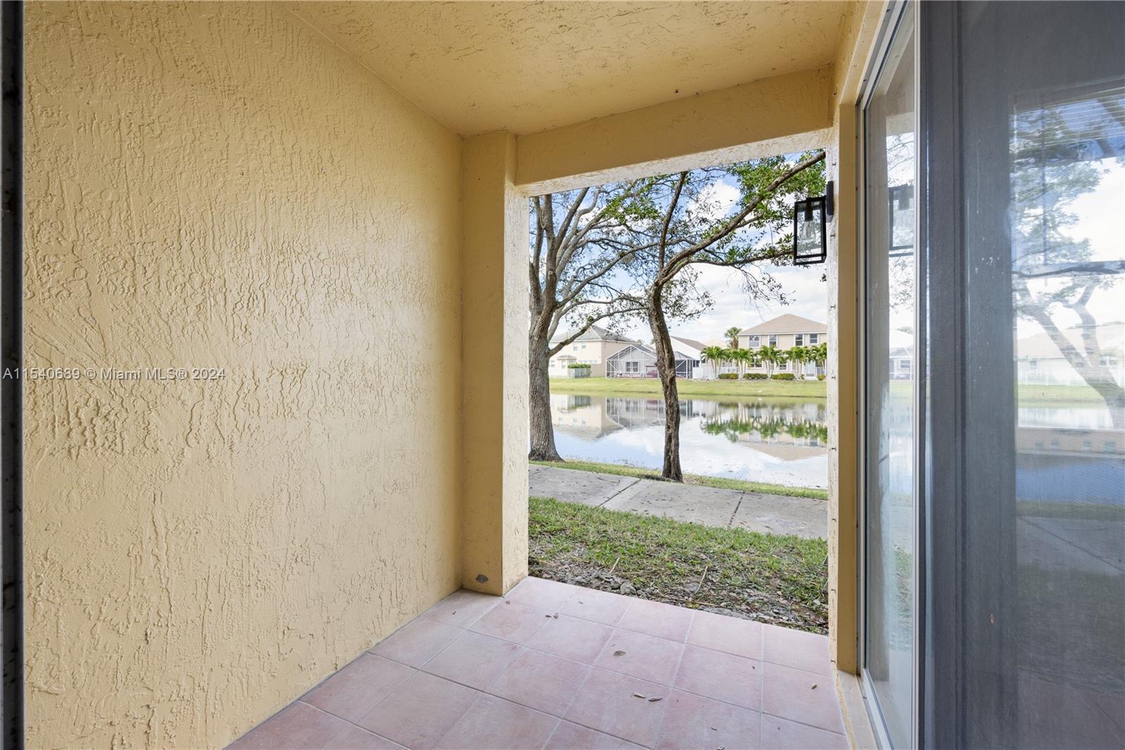 2212 Shoma Dr