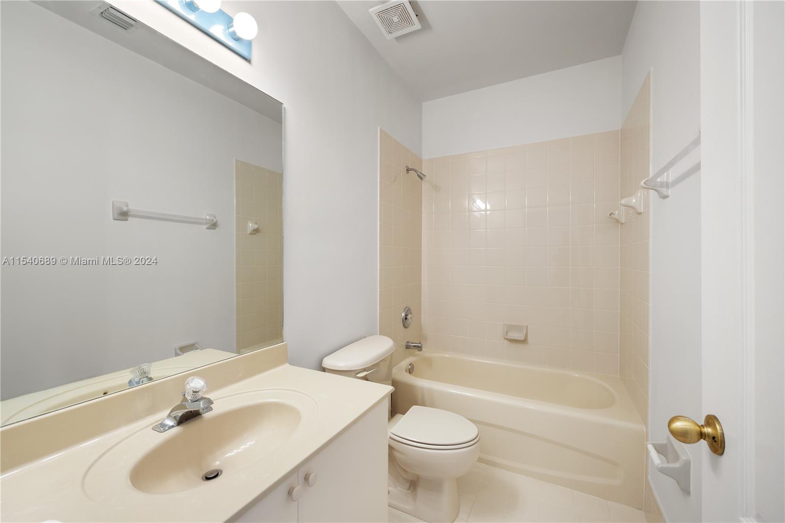 2212 Shoma Dr