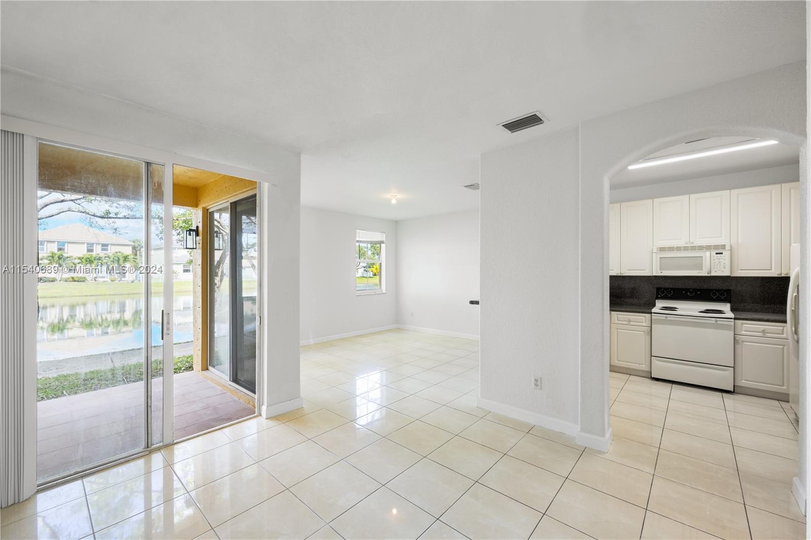 2212 Shoma Dr