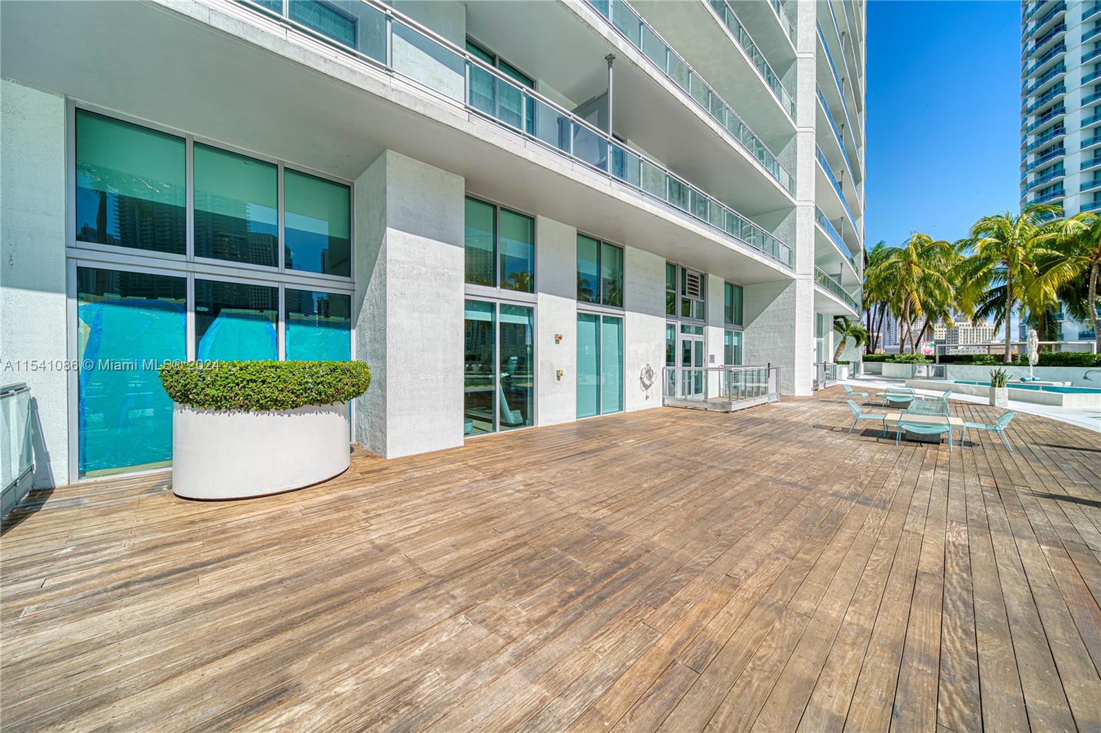 90 SW 3rd St # 3607