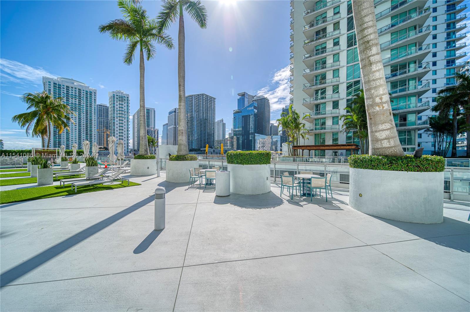 90 SW 3rd St # 3607