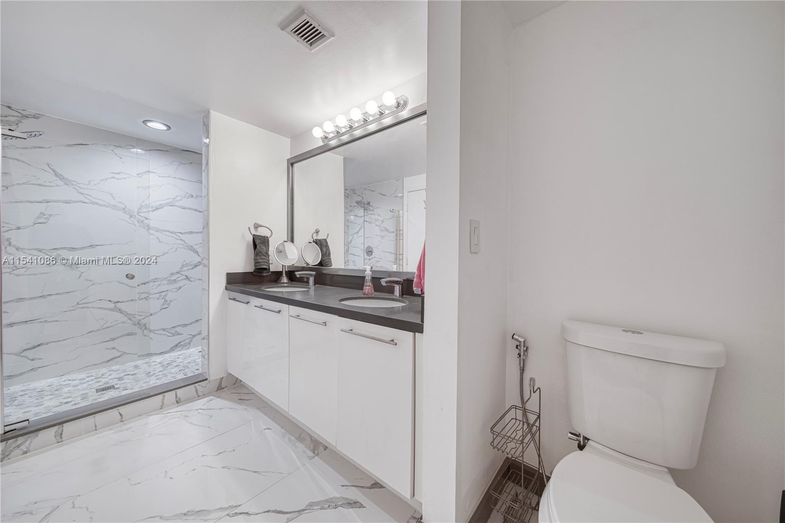 90 SW 3rd St # 3607