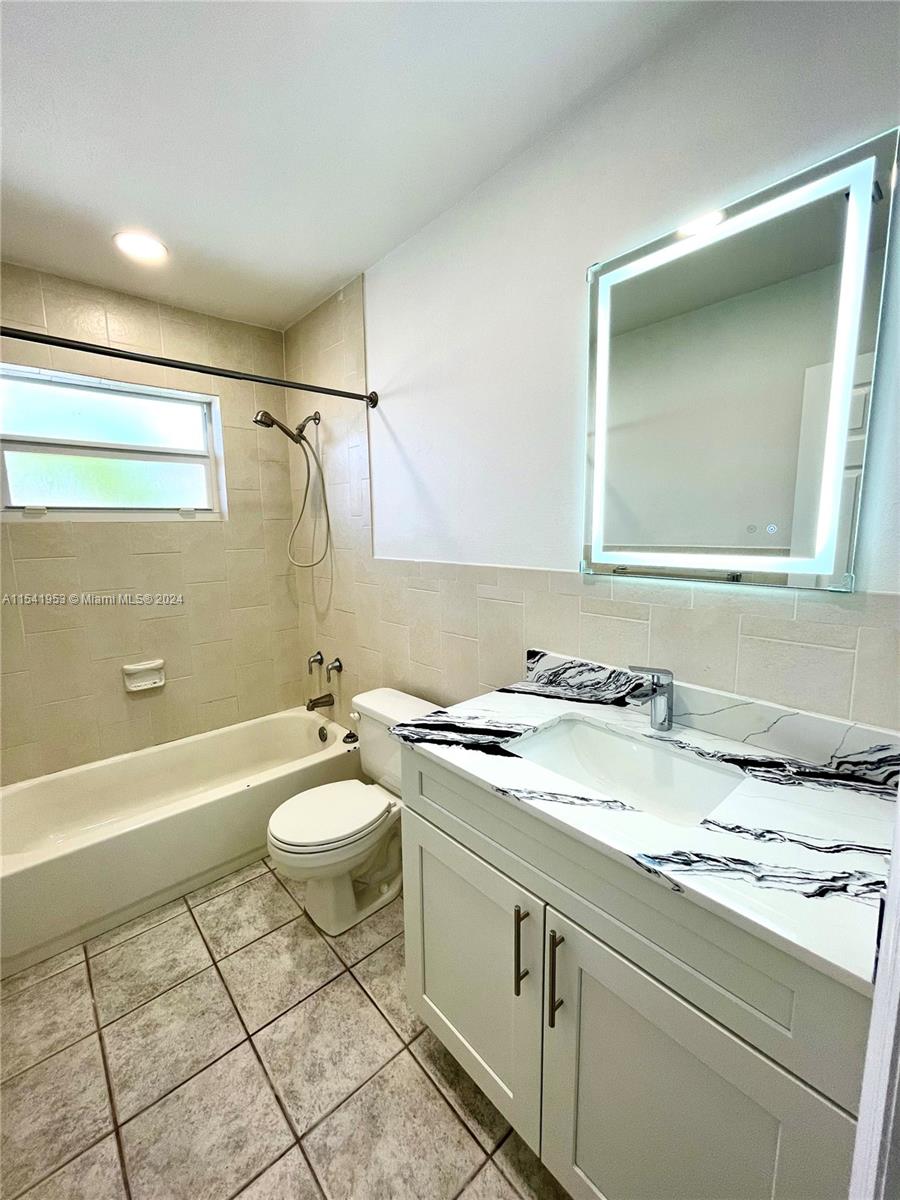3623 SW 4th Street # 3623