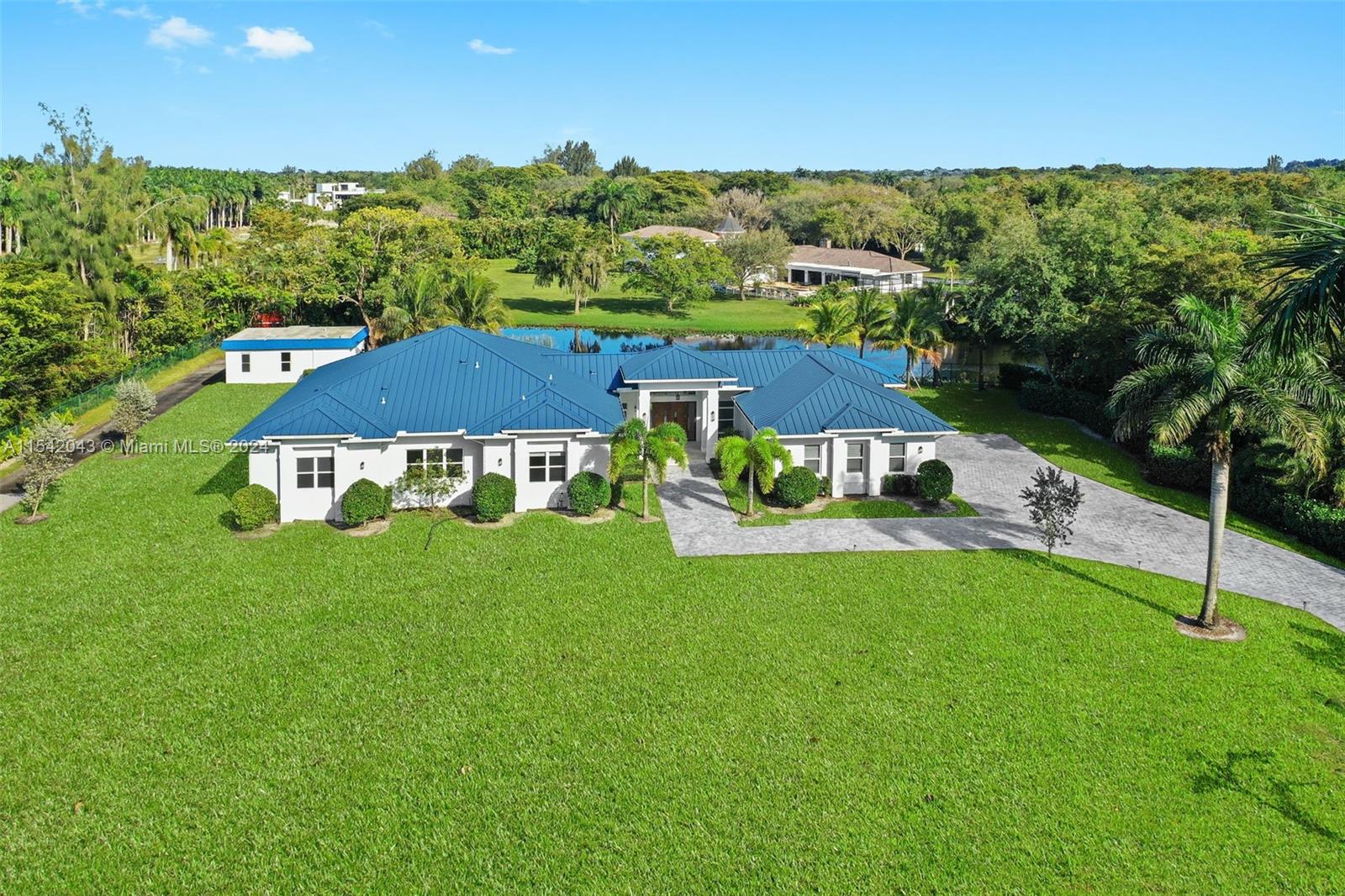 2400 SW 112th Ave