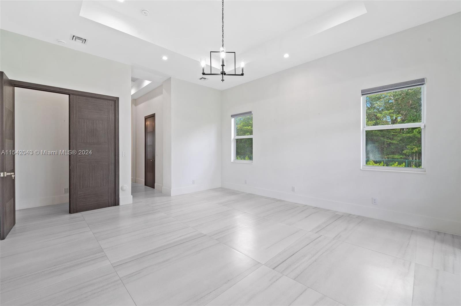 2400 SW 112th Ave