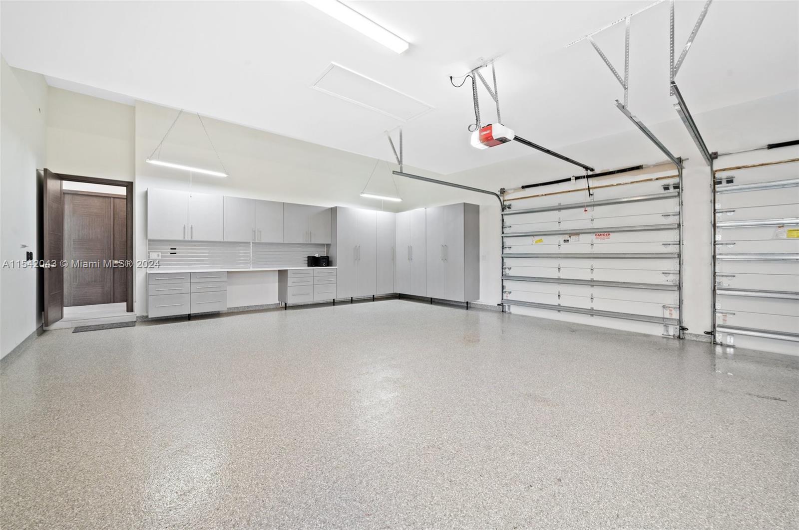 2400 SW 112th Ave