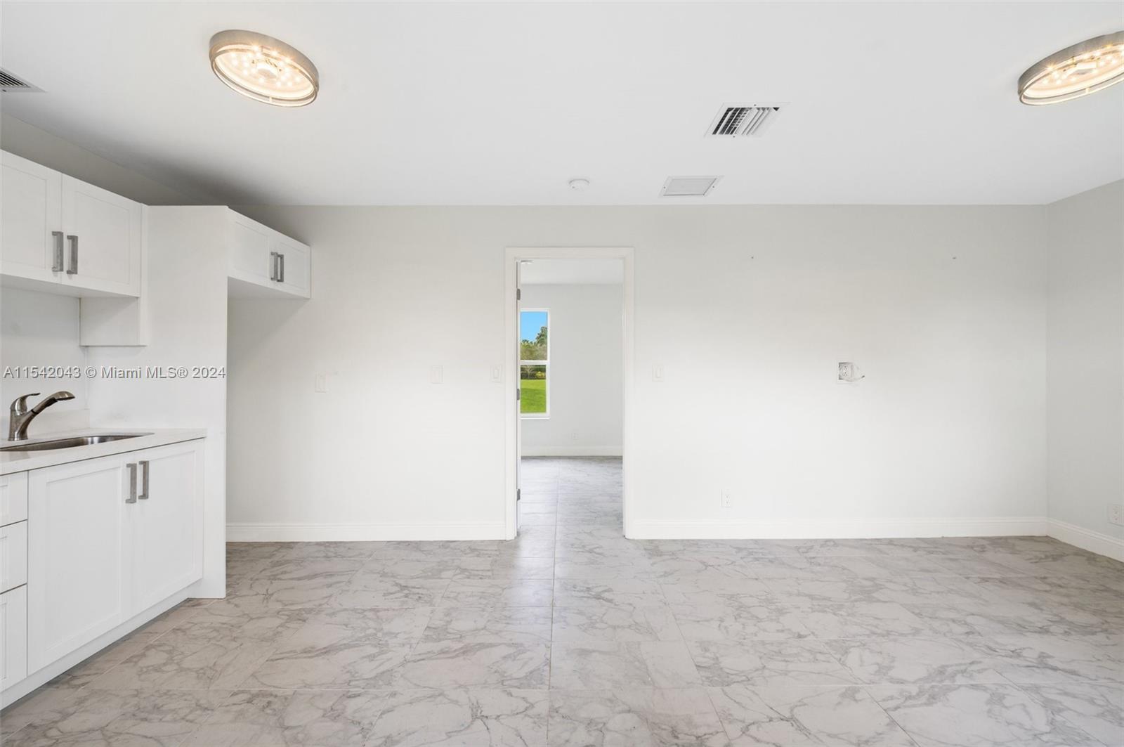 2400 SW 112th Ave