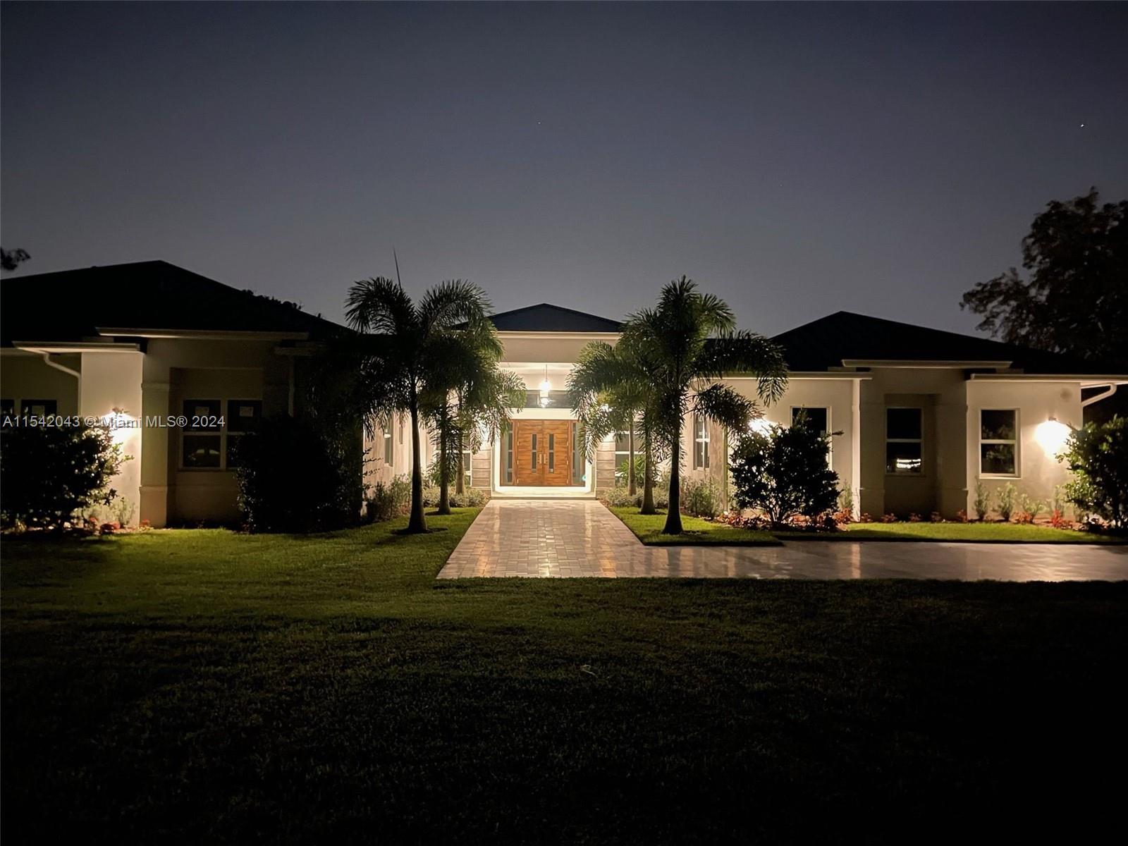 2400 SW 112th Ave