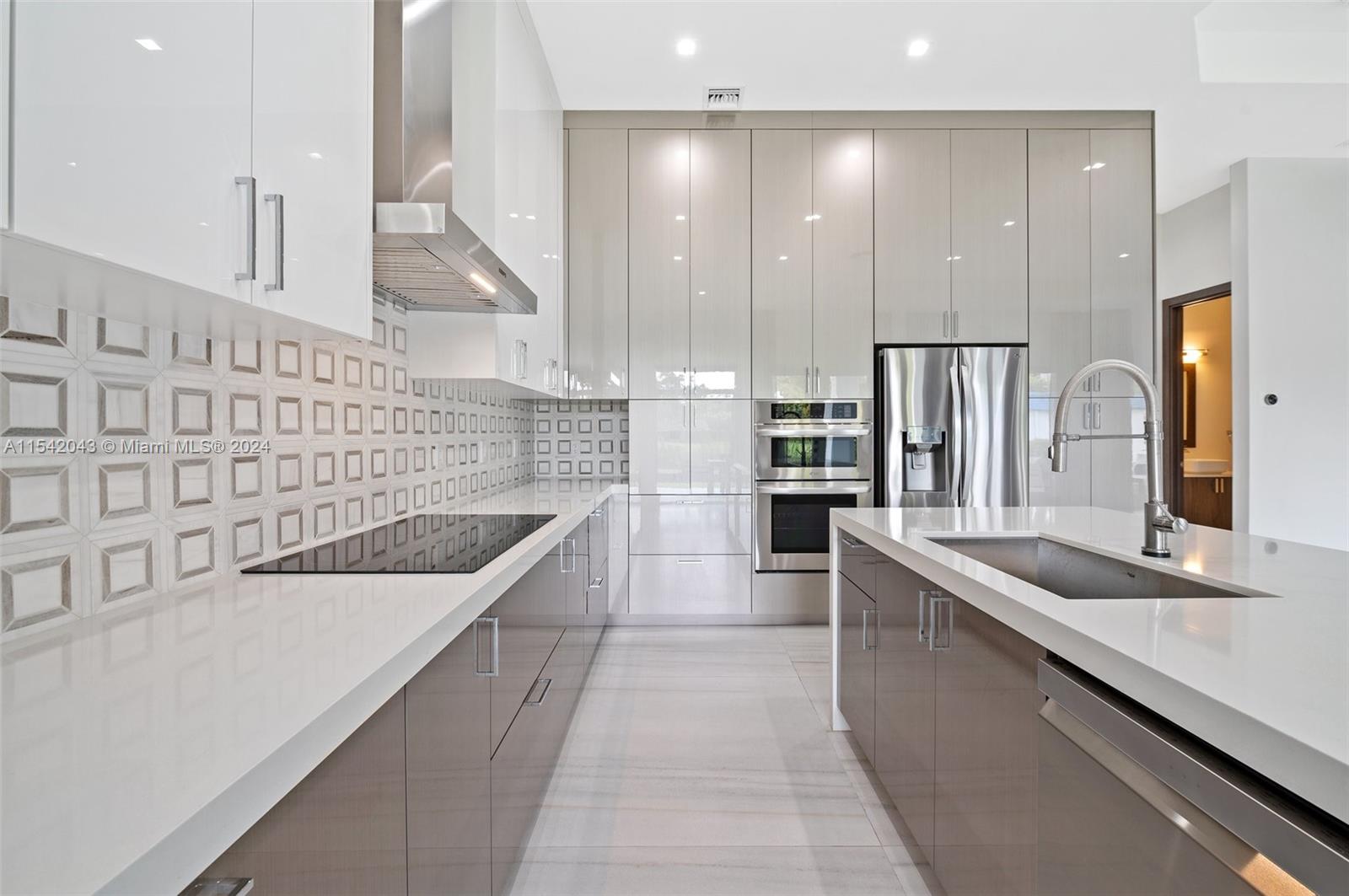 2400 SW 112th Ave