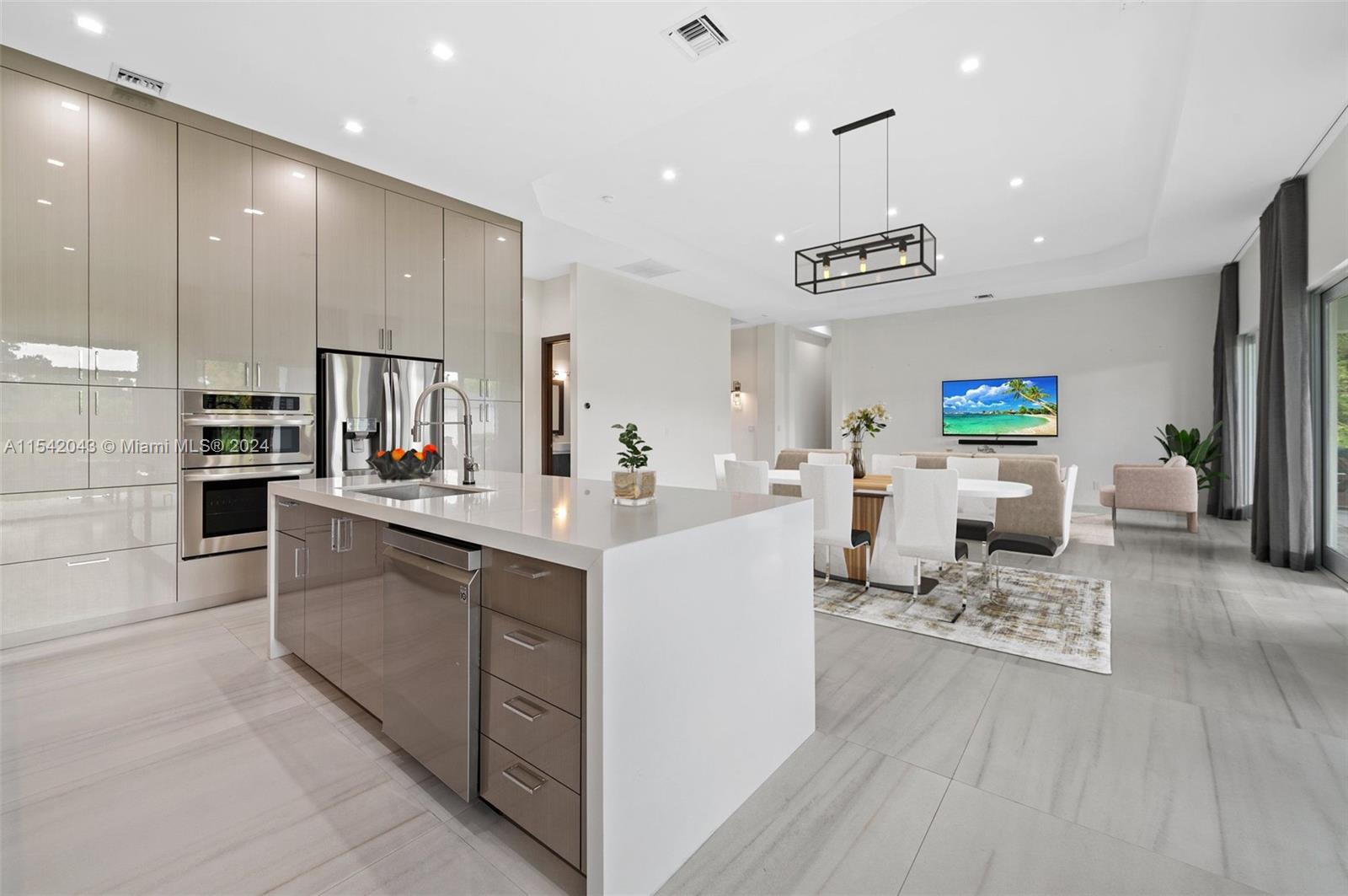 2400 SW 112th Ave