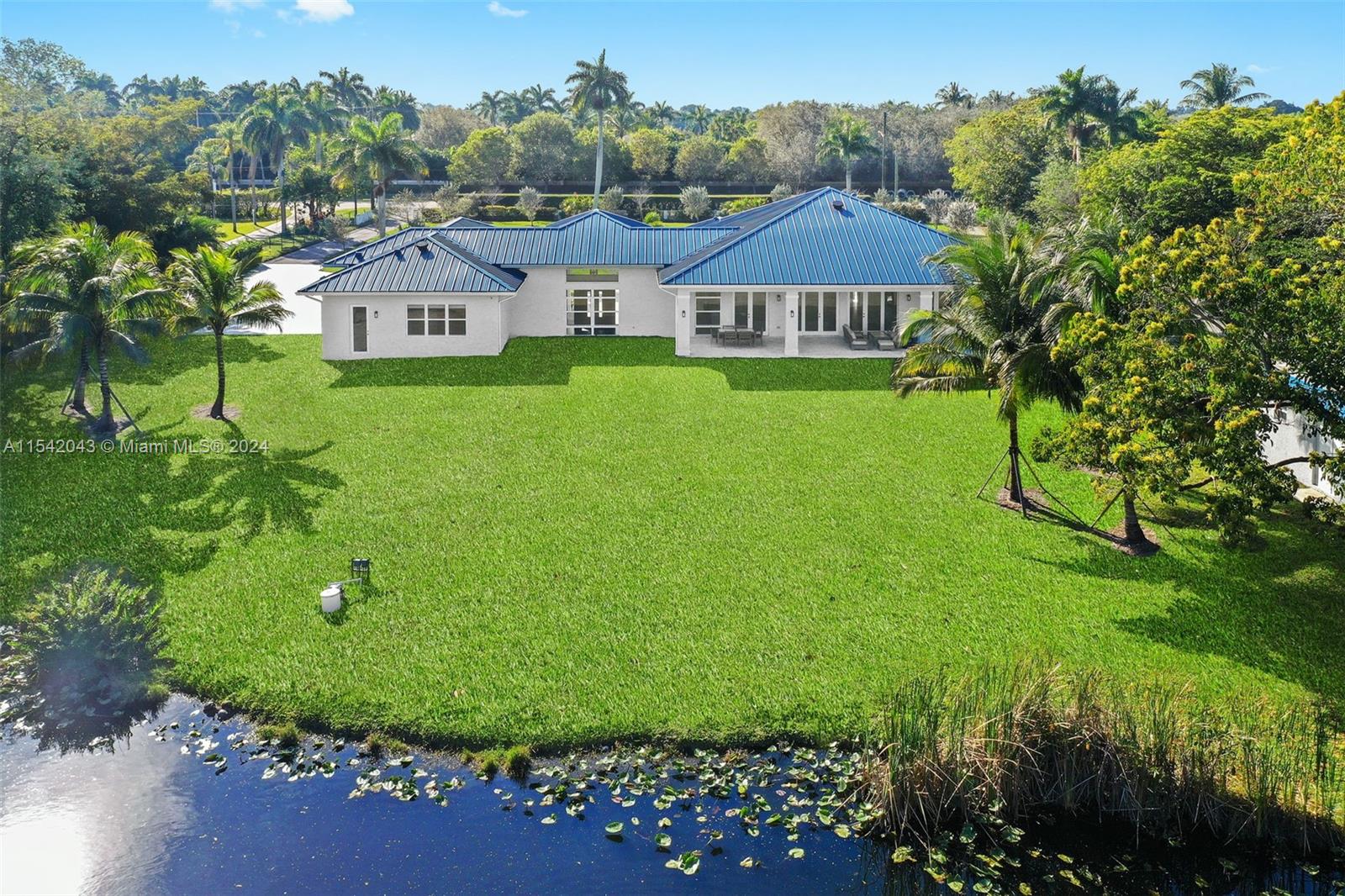 2400 SW 112th Ave