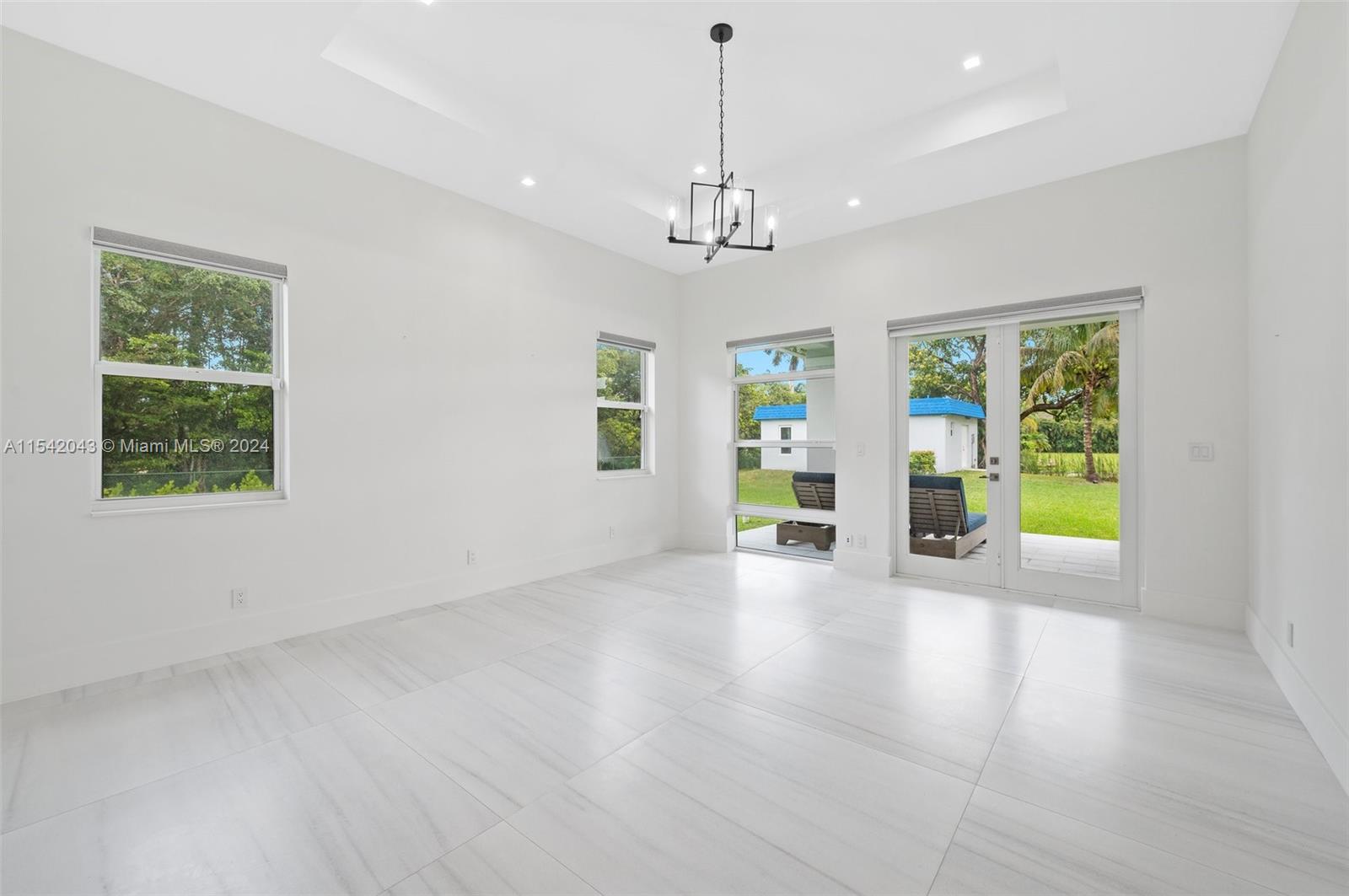 2400 SW 112th Ave