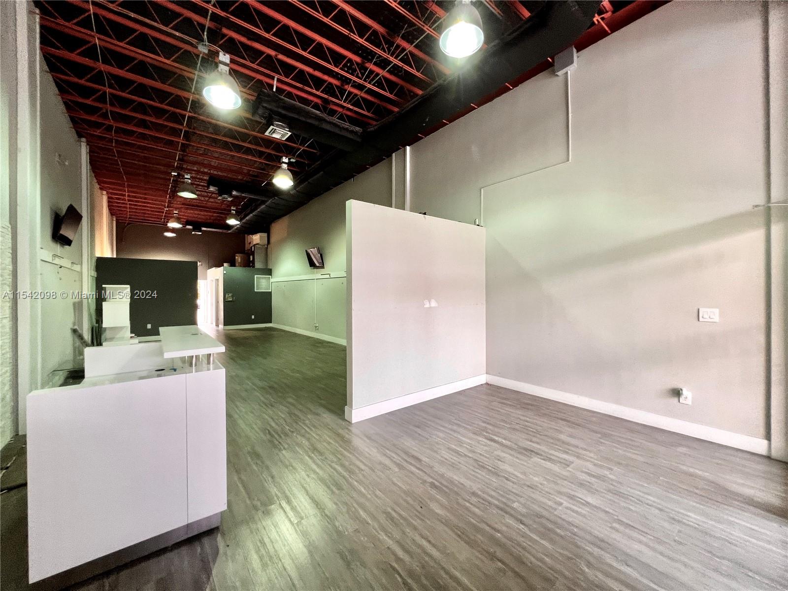 1410 Ponce De Leon Blvd