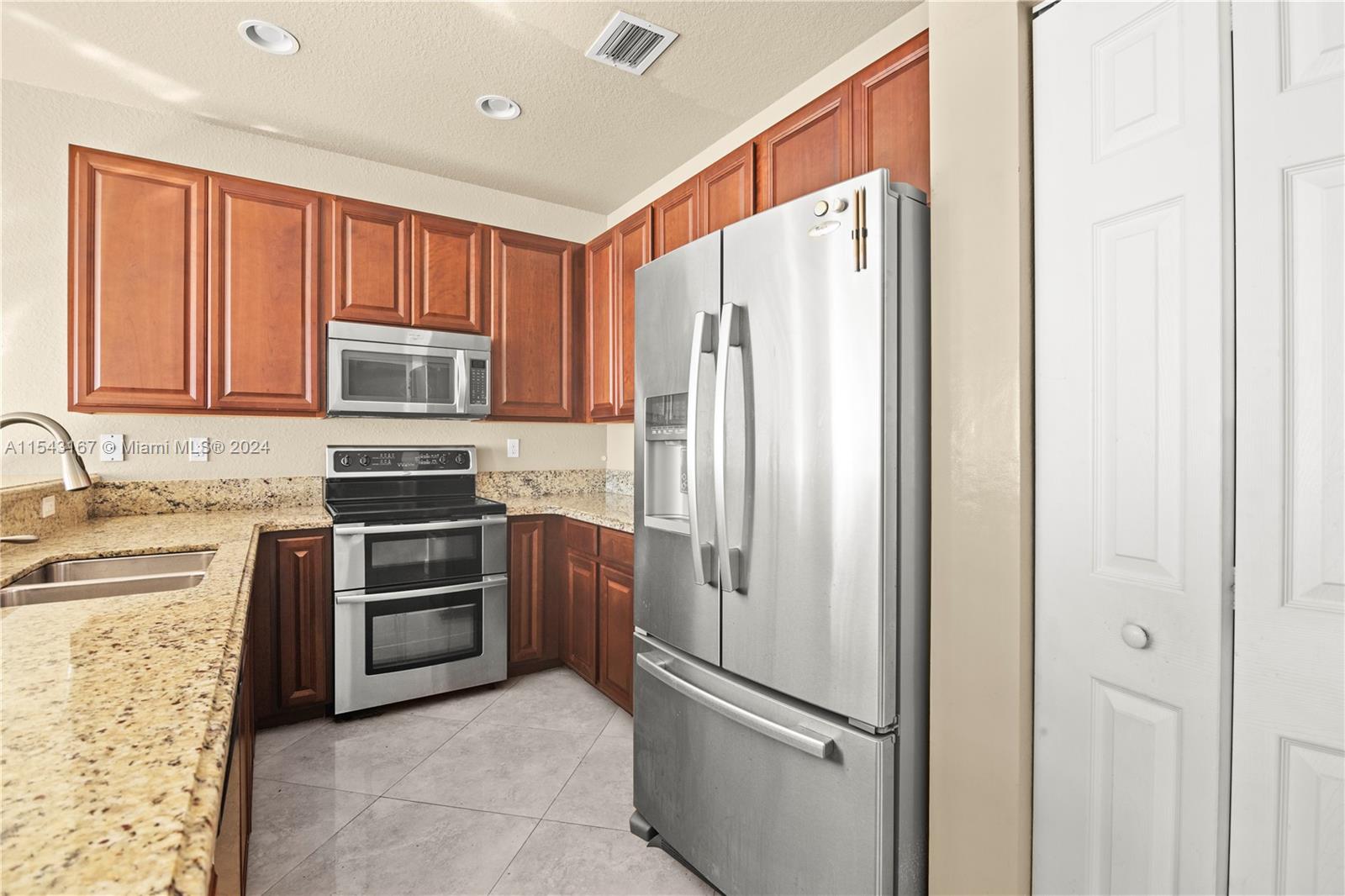 1146 SW 147th Ter