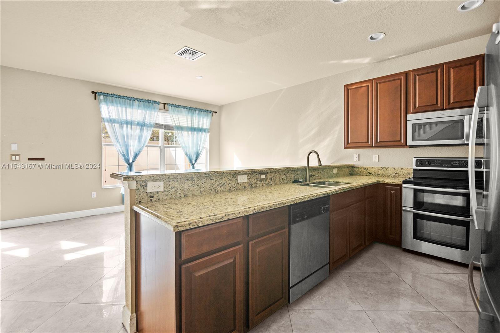1146 SW 147th Ter