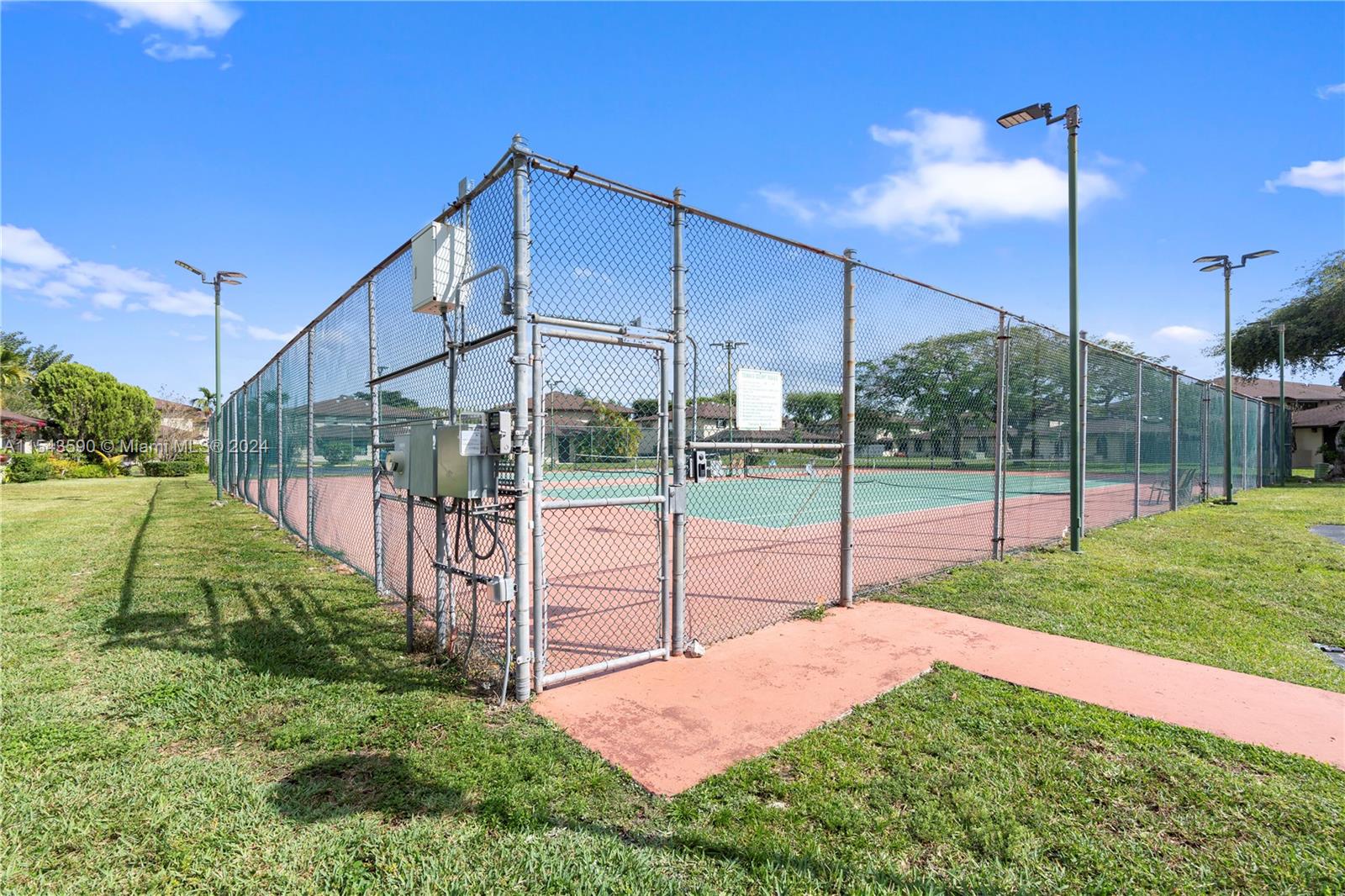 13953 SW 46th Ter # D Unit: 114 D