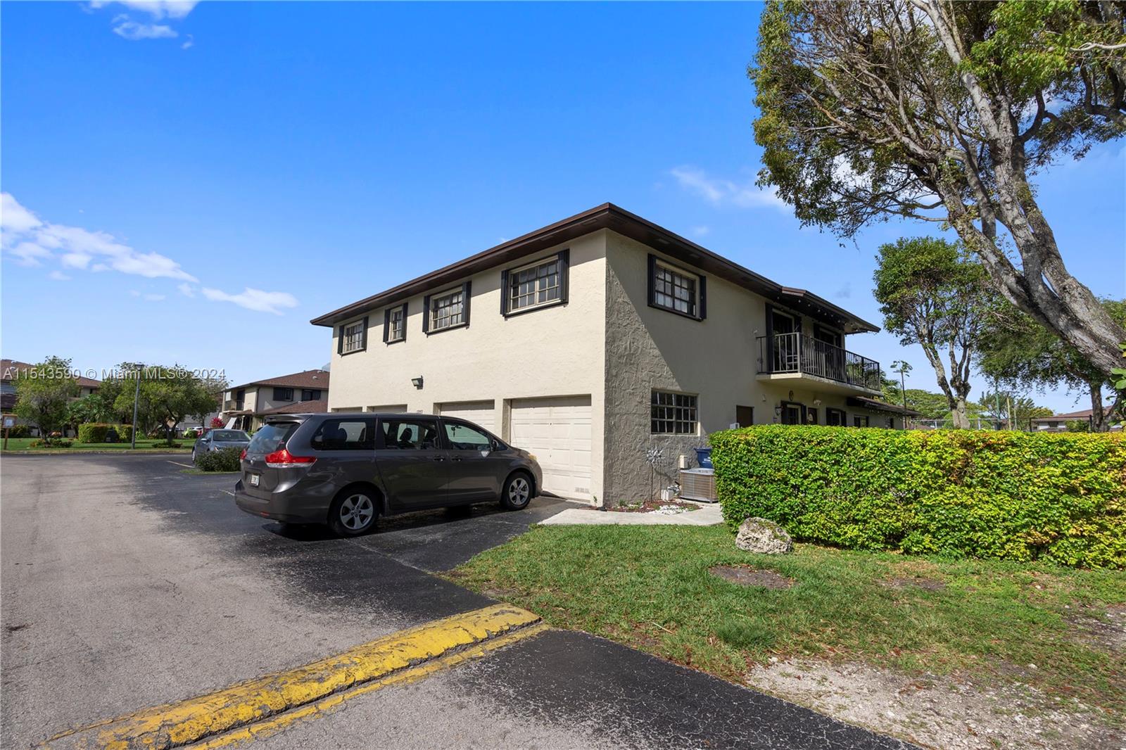 13953 SW 46th Ter # D Unit: 114 D