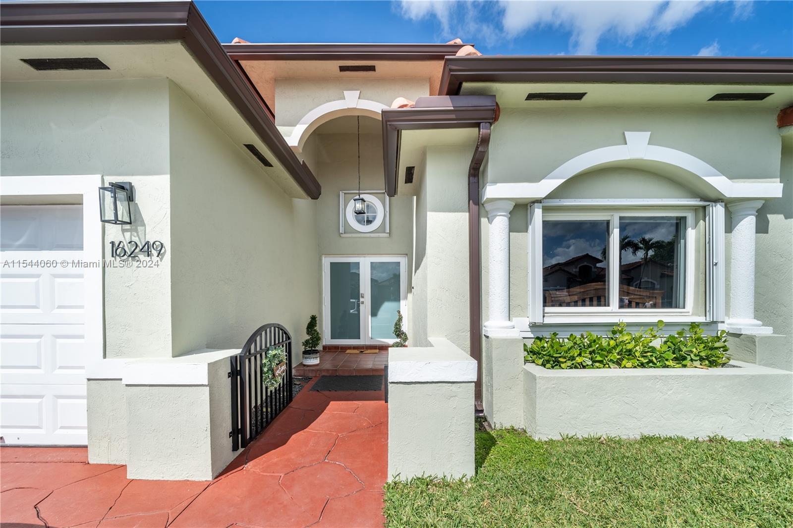 16249 SW 54th Ter