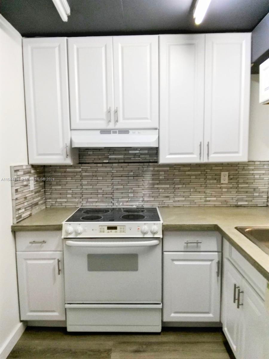11780 SW 18th St # 2 Unit: 317-2