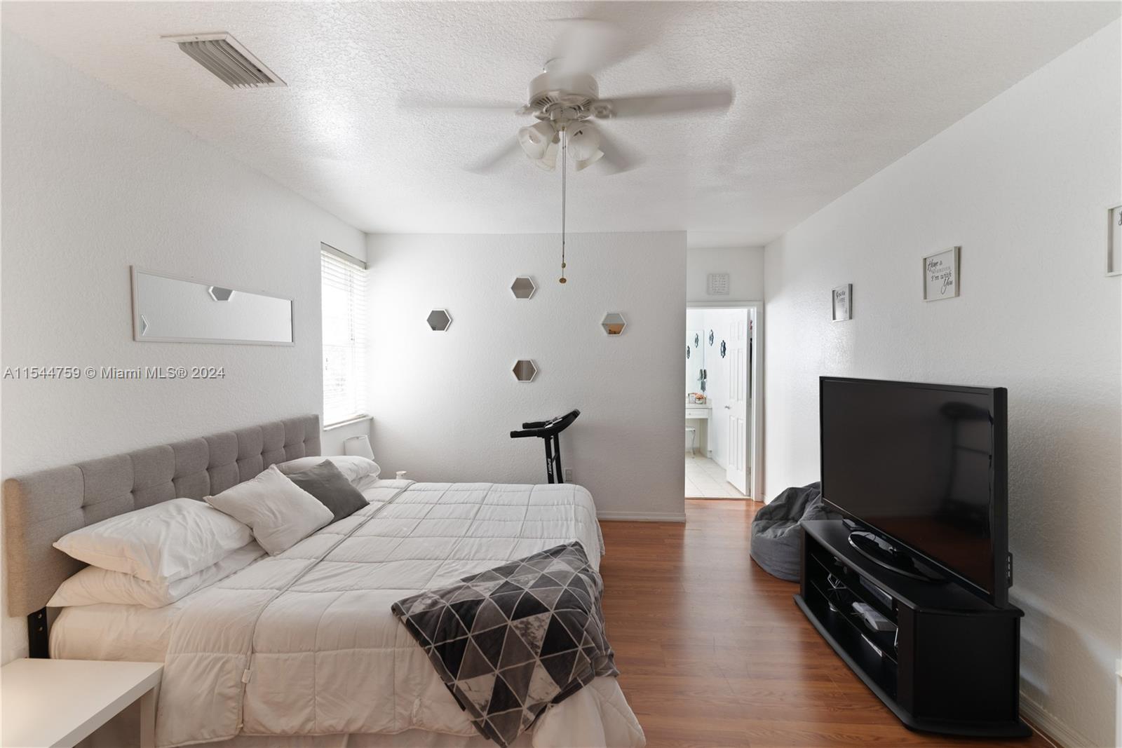 1949 SE 23rd Ter # 1949