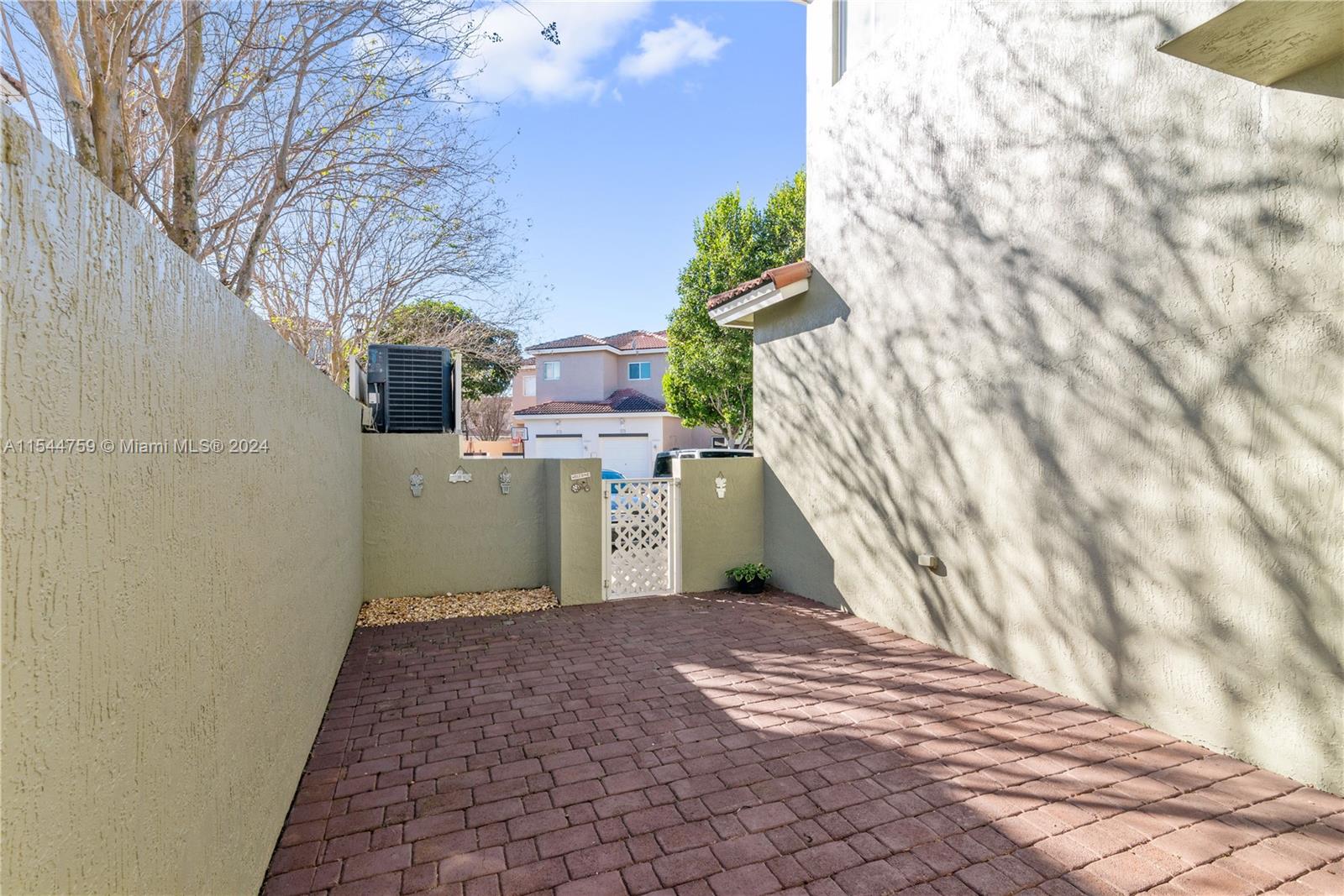 1949 SE 23rd Ter # 1949