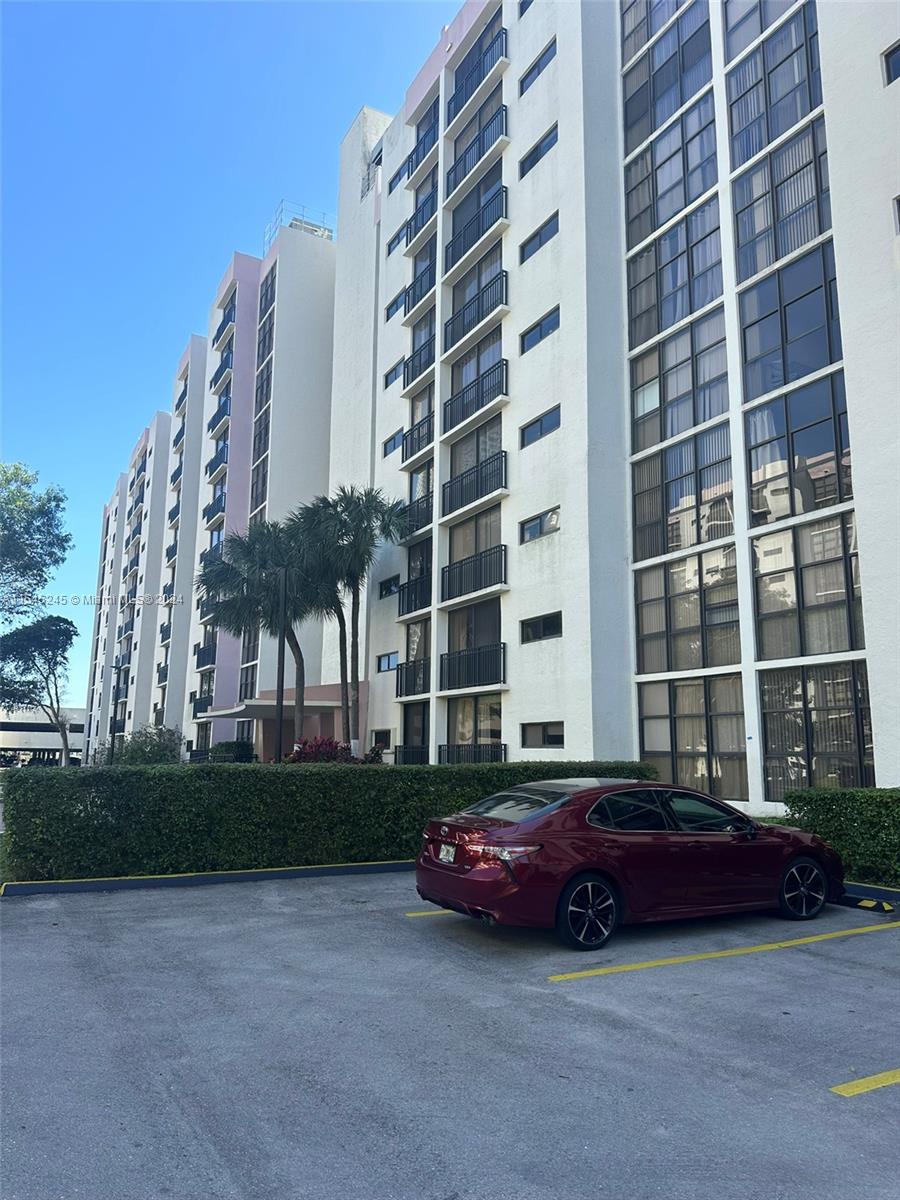 16909 N Bay Rd # 116