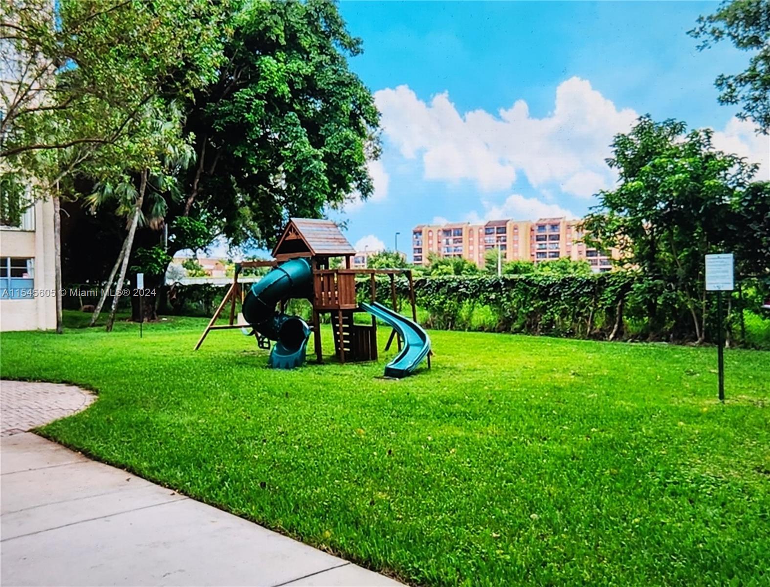 9360 Fontainebleau Blvd # 503