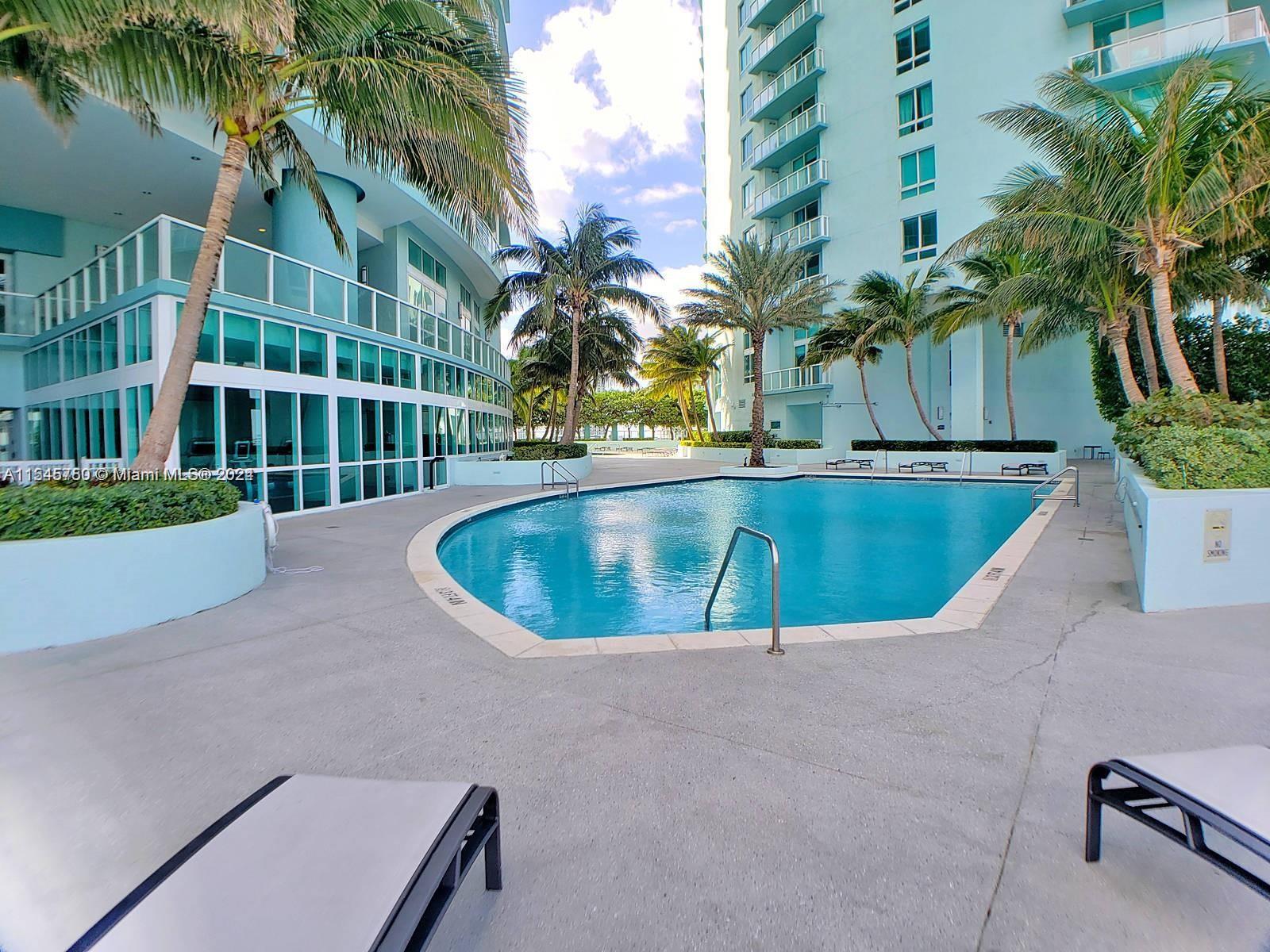 1900 N Bayshore Dr # 2307