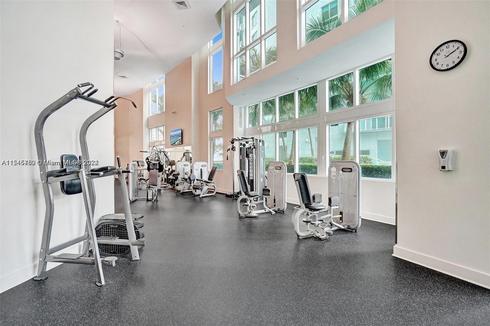 1900 N Bayshore Dr # 2307