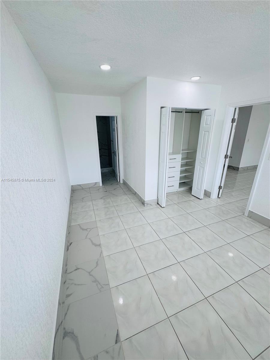 885 W 72nd St