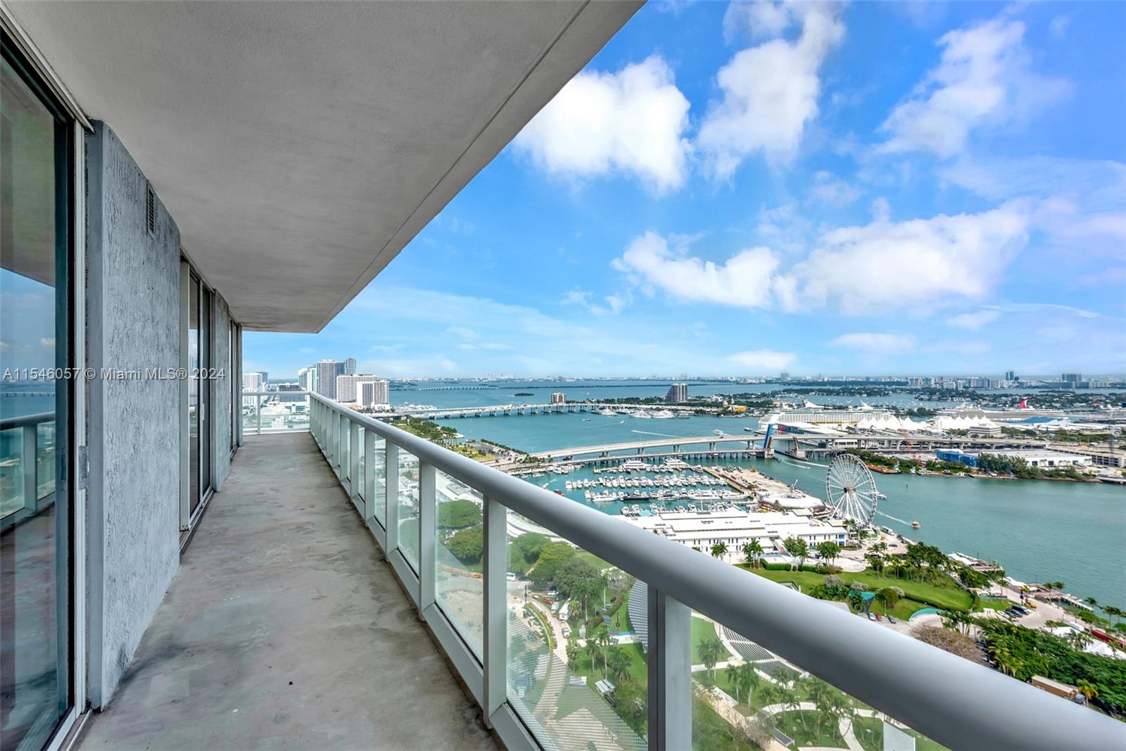 50 Biscayne Blvd # 3802
