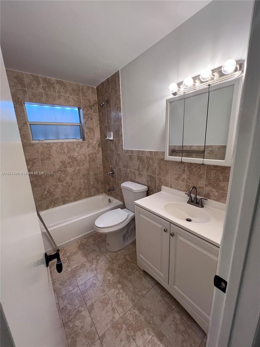 3279 SW 23rd Ter # 1