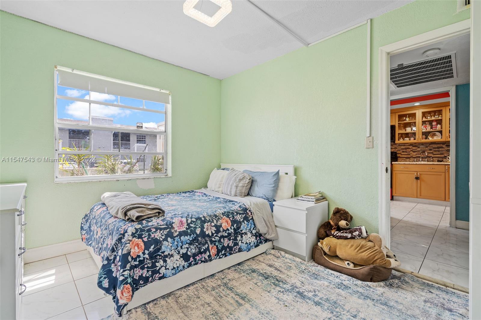 438 NE 210th Cir Ter # 4B Unit: 104-4B