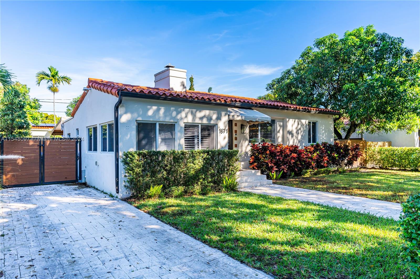 1871 SW 21st Ter