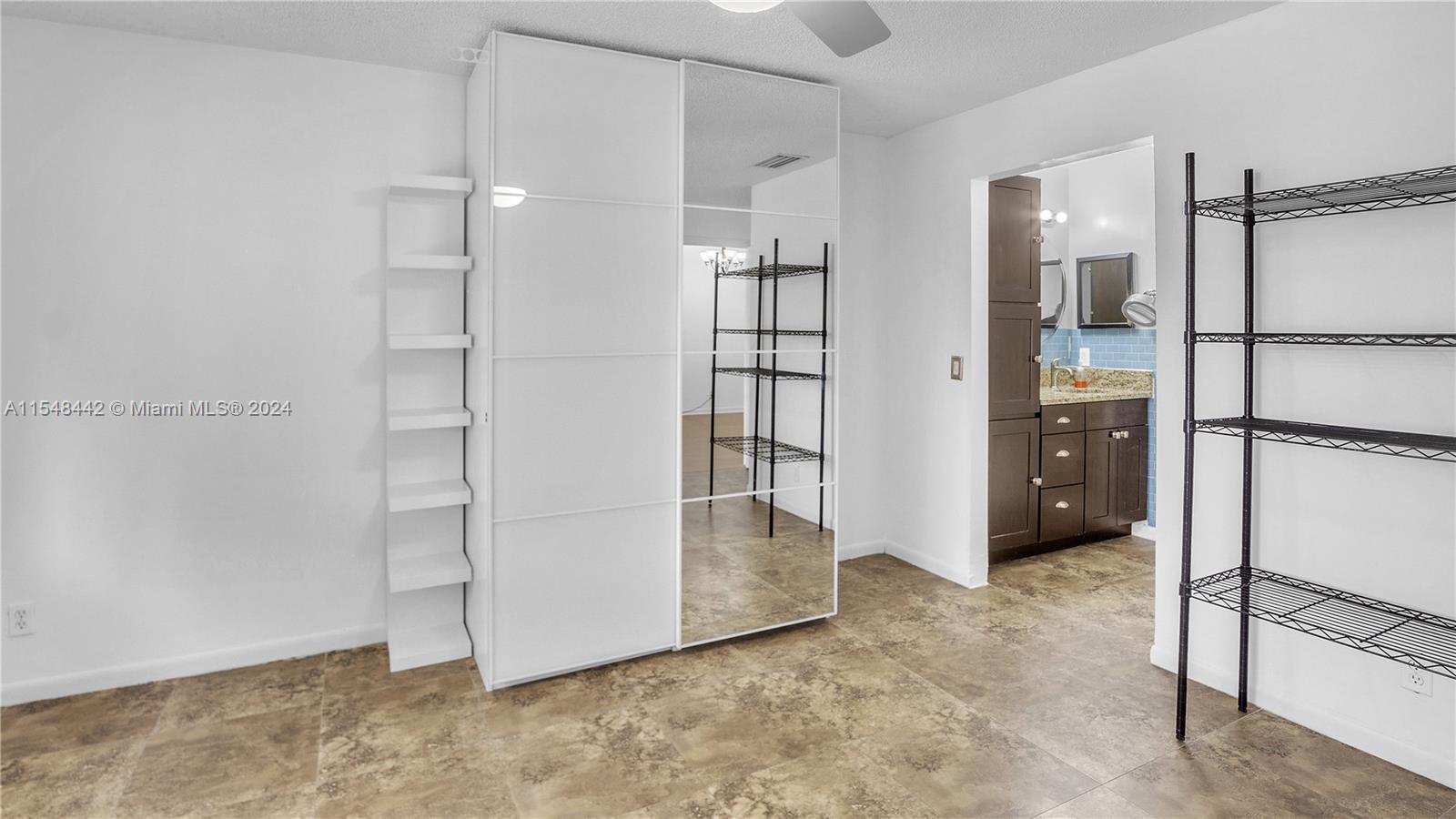 3068 S Oakland Forest Dr # 803