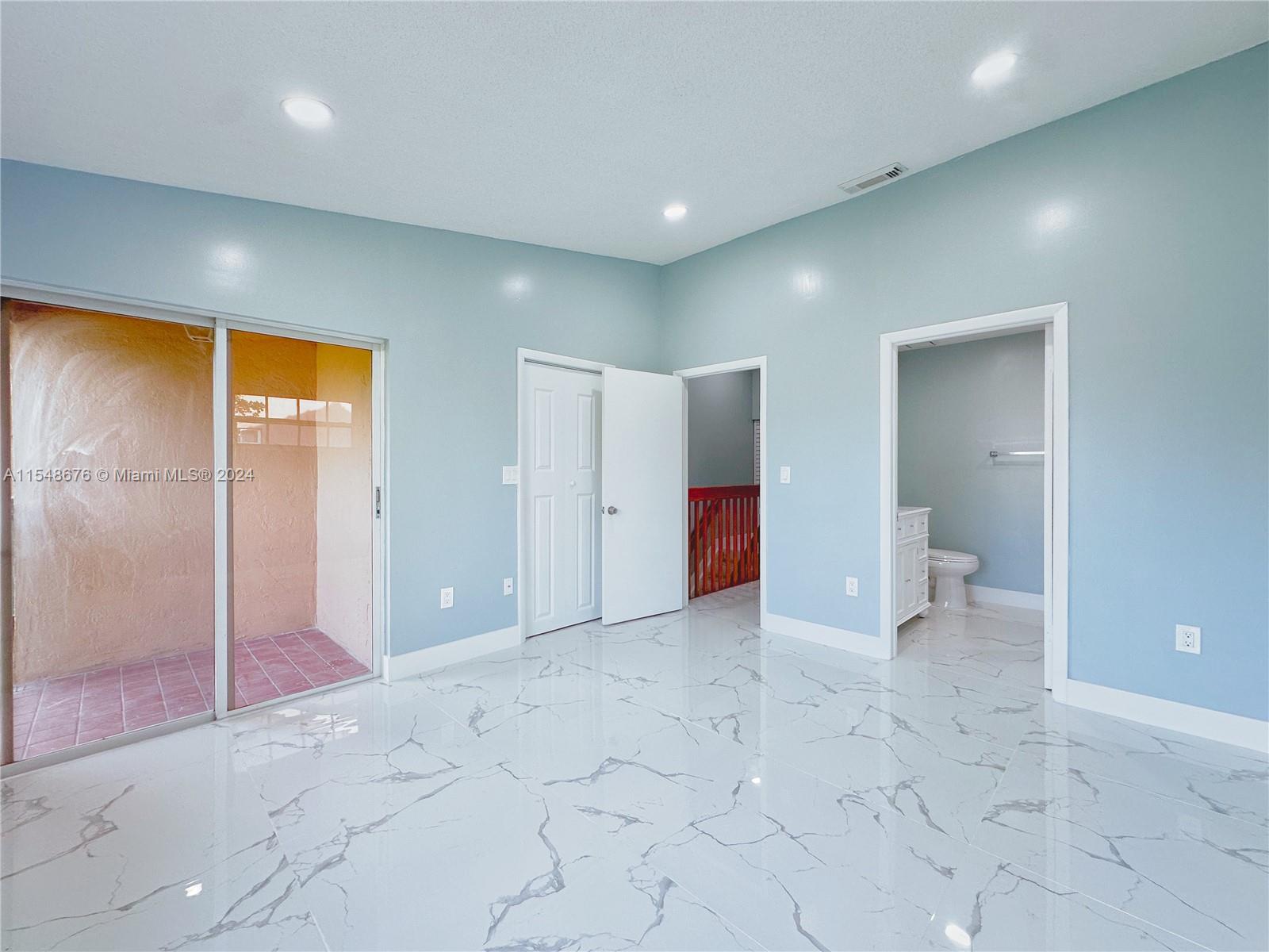 10014 Hammocks Blvd # 4 Unit: 201-4