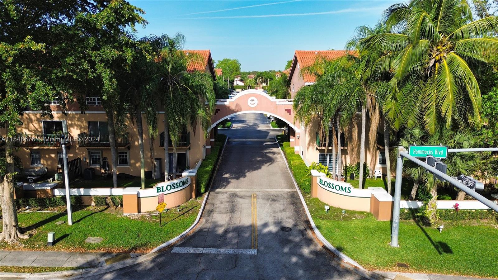 10014 Hammocks Blvd # 4 Unit: 201-4