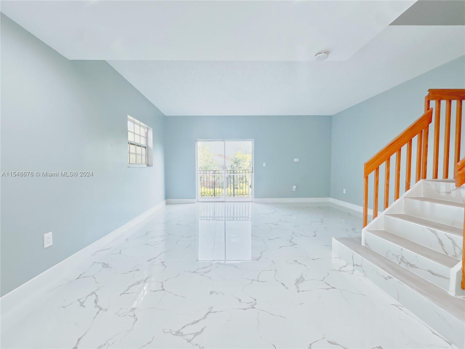 10014 Hammocks Blvd # 4 Unit: 201-4