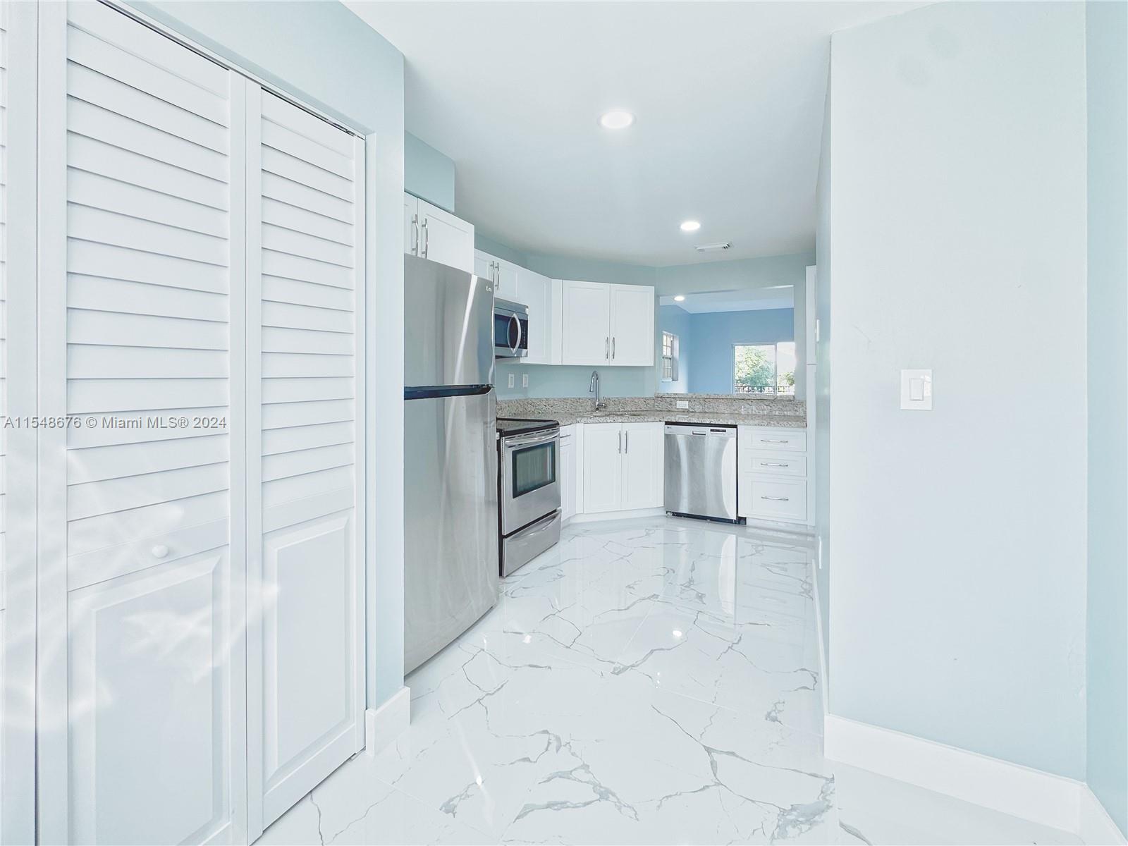 10014 Hammocks Blvd # 4 Unit: 201-4
