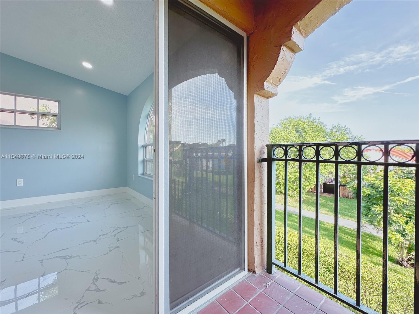 10014 Hammocks Blvd # 4 Unit: 201-4
