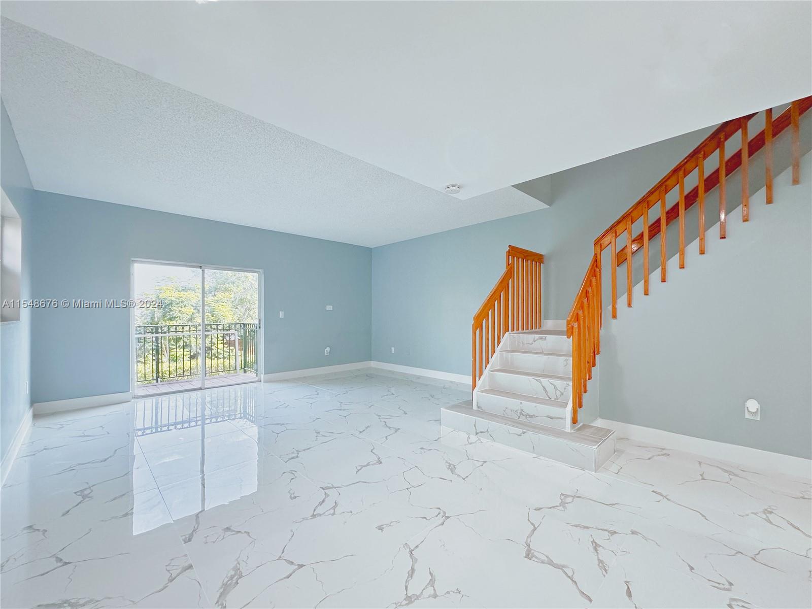10014 Hammocks Blvd # 4 Unit: 201-4