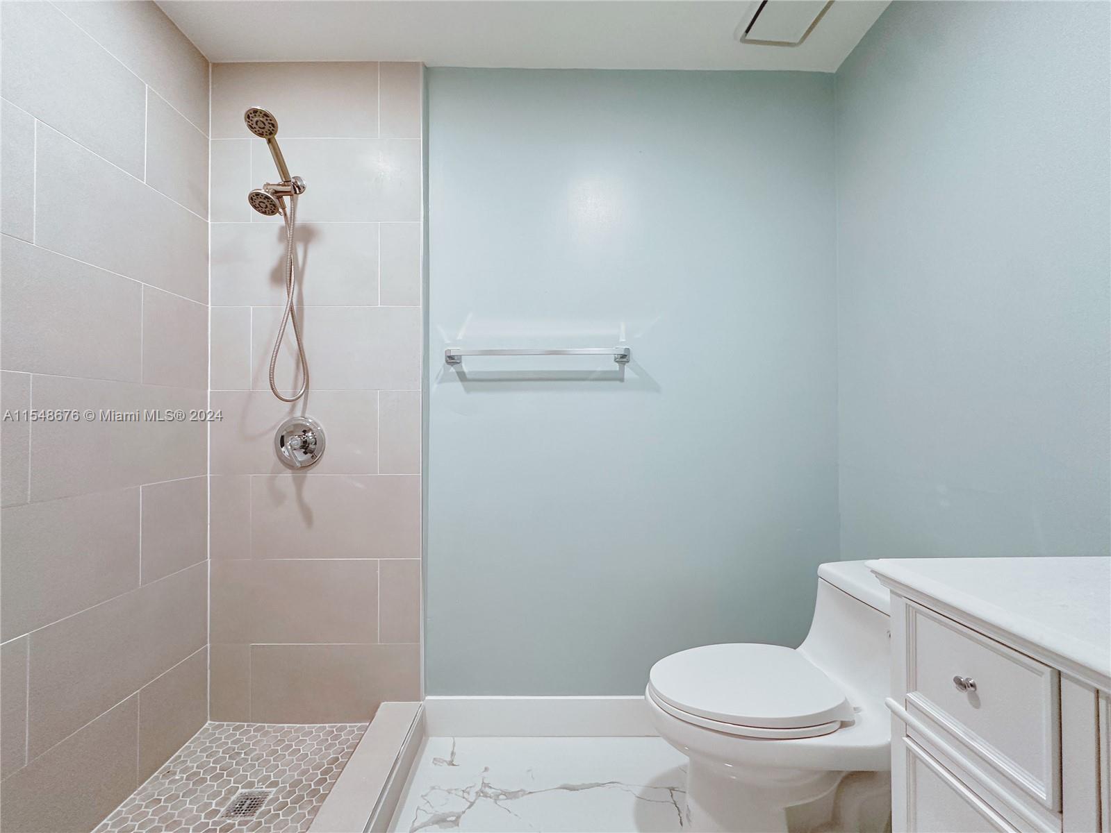 10014 Hammocks Blvd # 4 Unit: 201-4