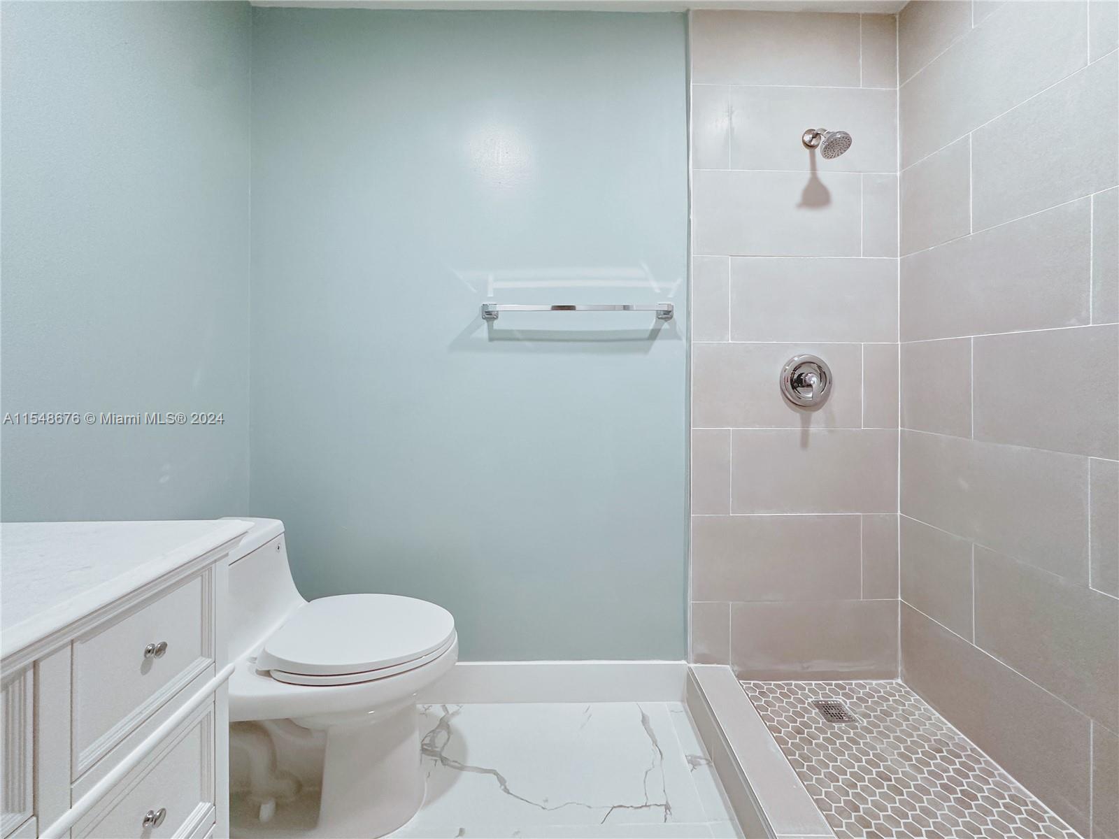 10014 Hammocks Blvd # 4 Unit: 201-4