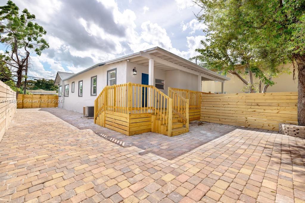 2135 SW 4th St # 2135