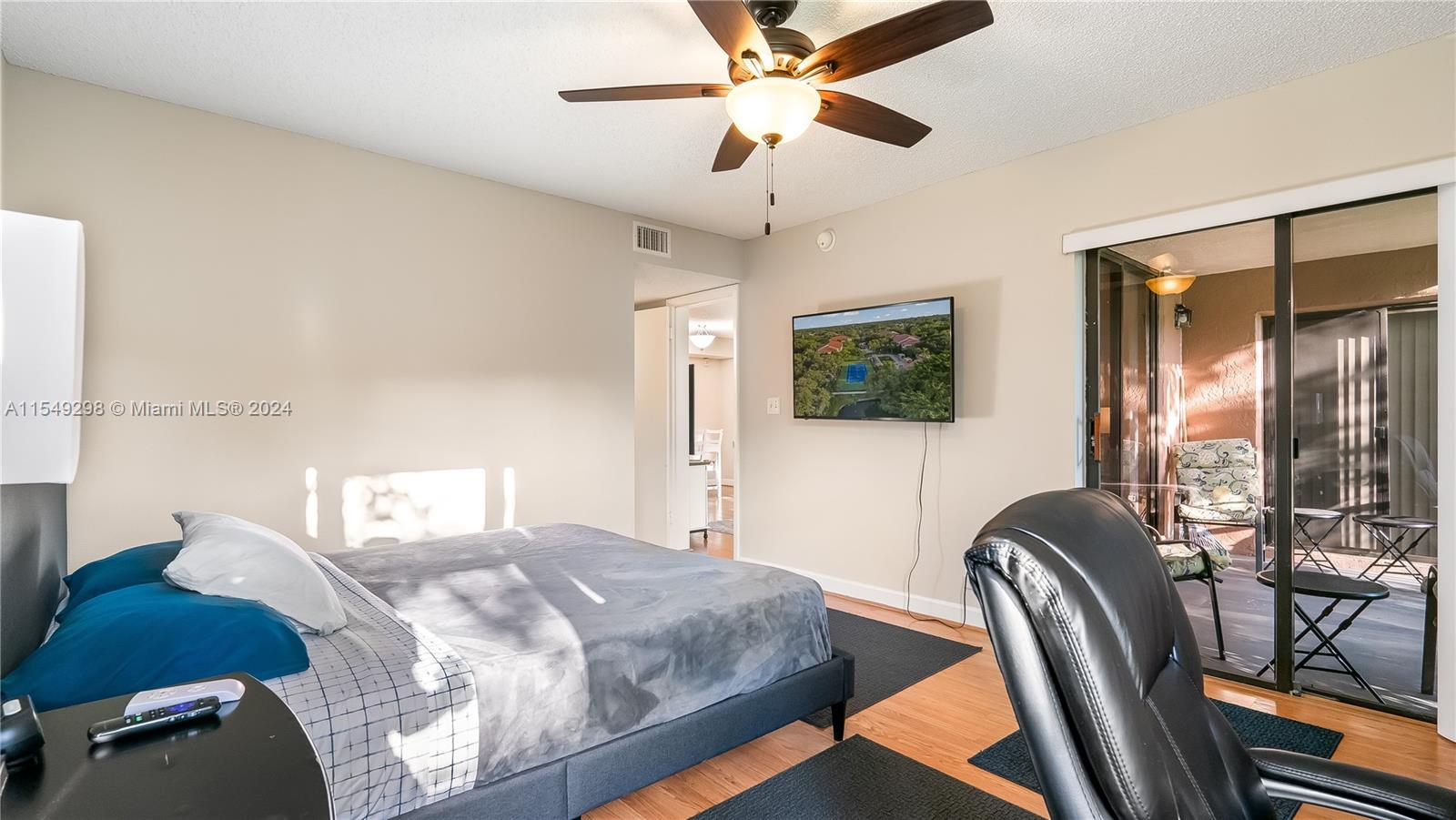 10121 W Sunrise Blvd # 105