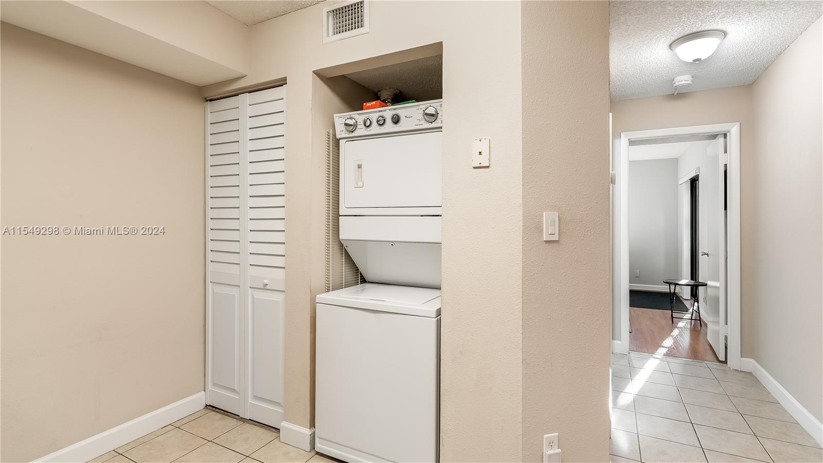 10121 W Sunrise Blvd # 105