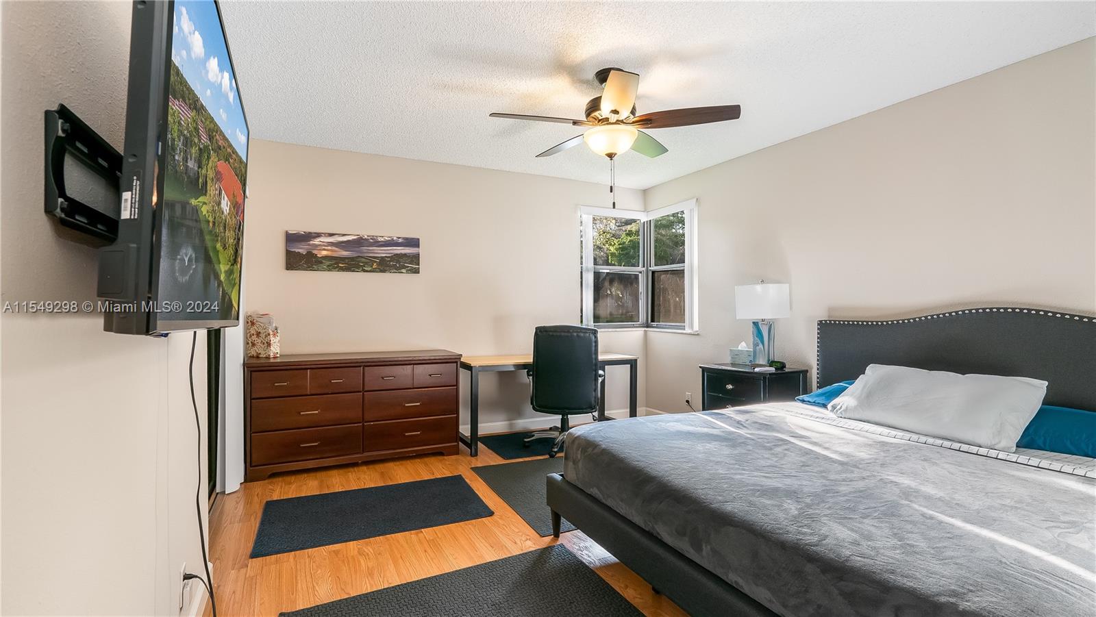 10121 W Sunrise Blvd # 105