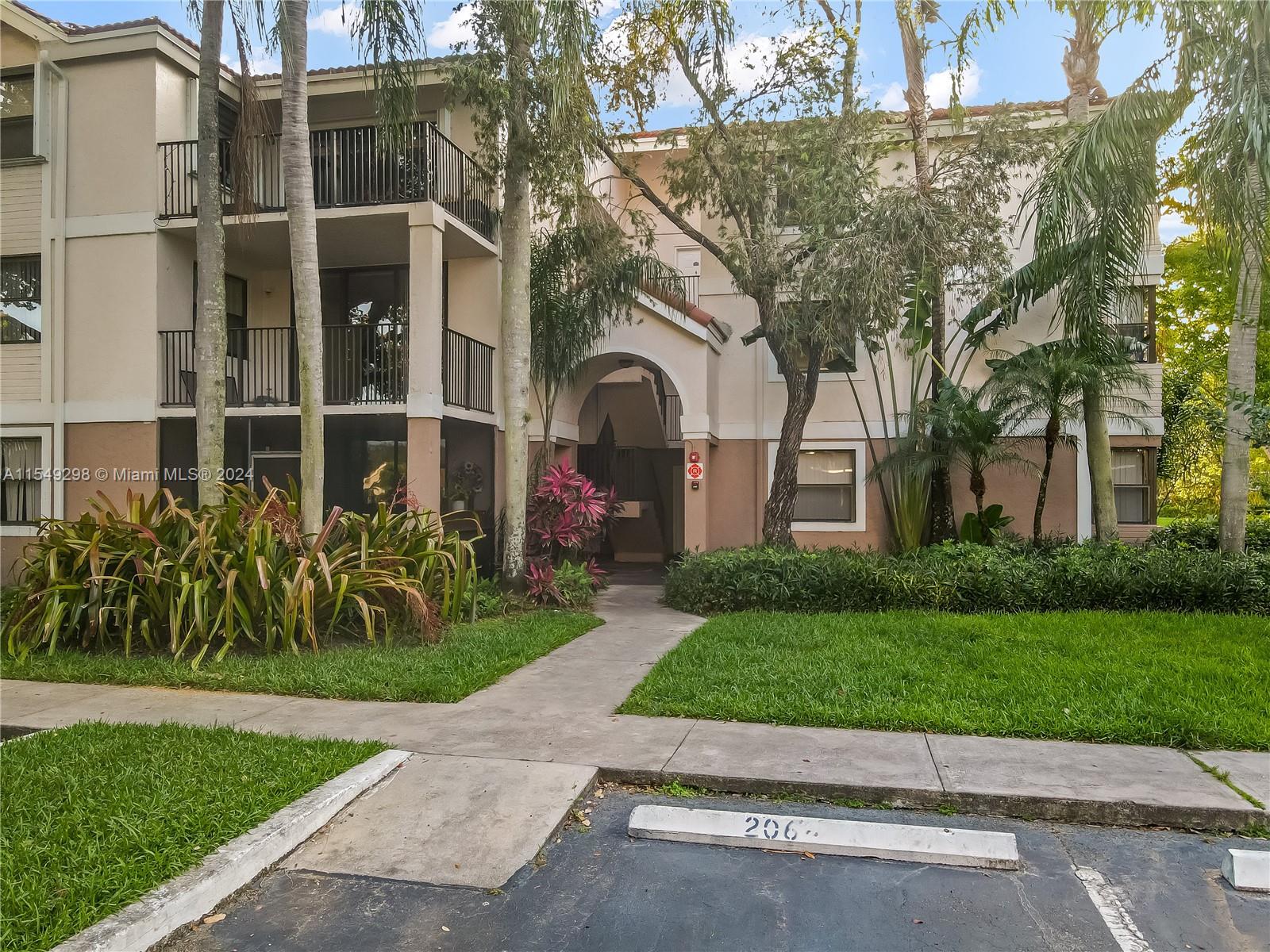 10121 W Sunrise Blvd # 105