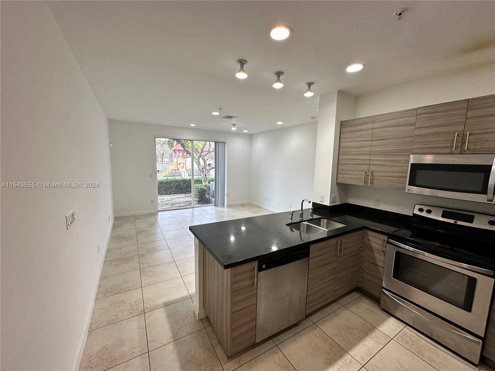 2675 SW 81 Terrace # 2677