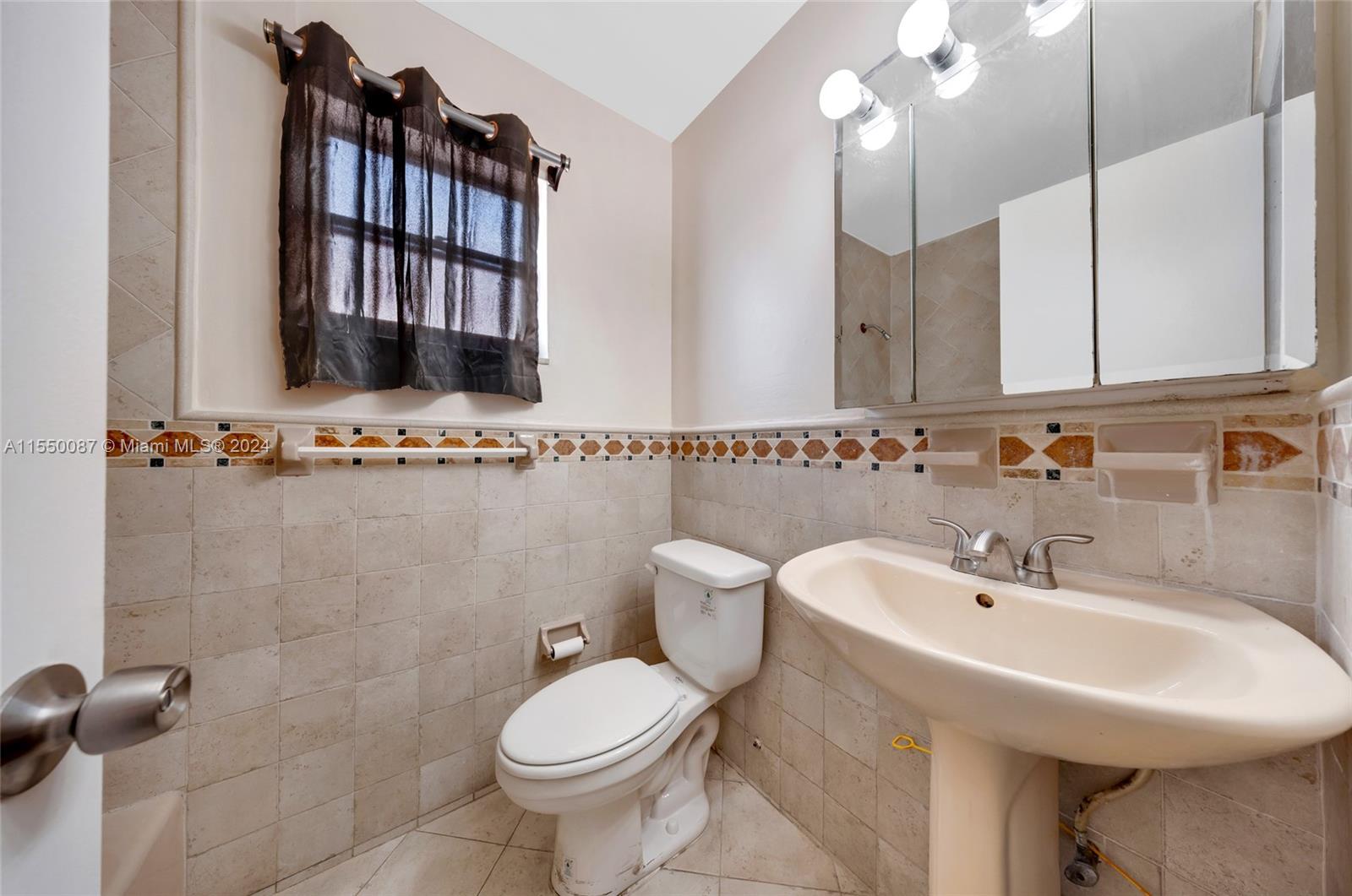 449 Swallow Dr # 11